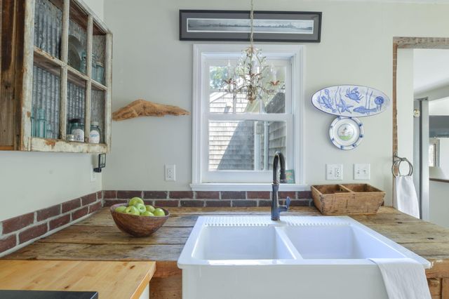 66 Fresh River Lane, Falmouth, MA 02540