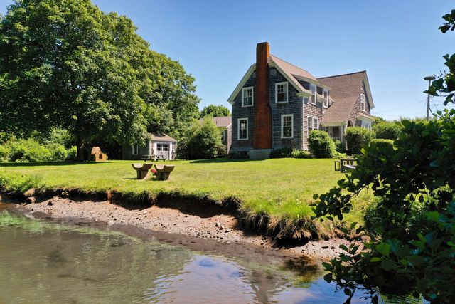 66 Fresh River Lane, Falmouth, MA 02540