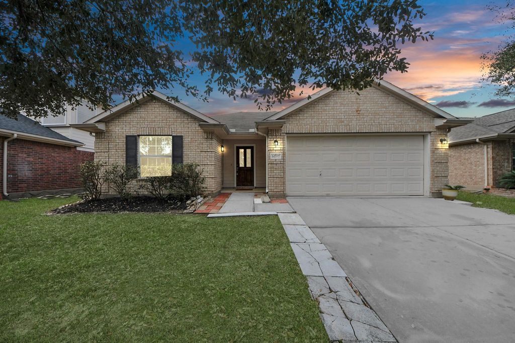 14707 Country Rose Lane, Cypress, TX 77429