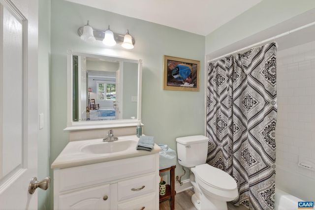 15 GEORGETOWN GREEN, Charlottesville, VA 22901