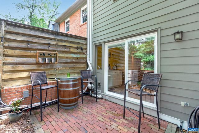 15 GEORGETOWN GREEN, Charlottesville, VA 22901