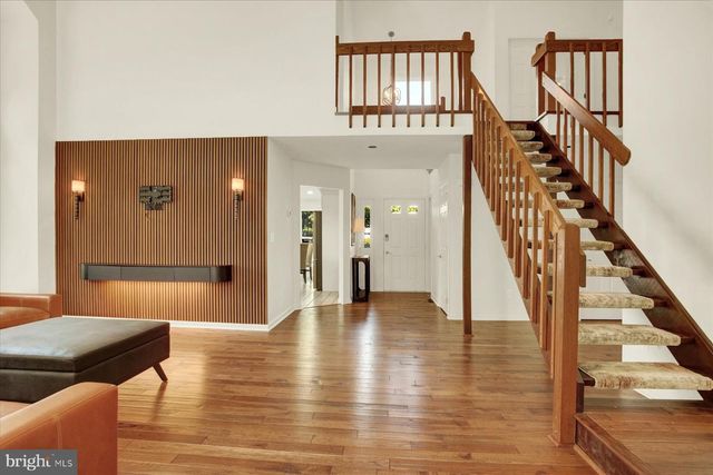 555 S 3RD ST, Lemoyne, PA 17043