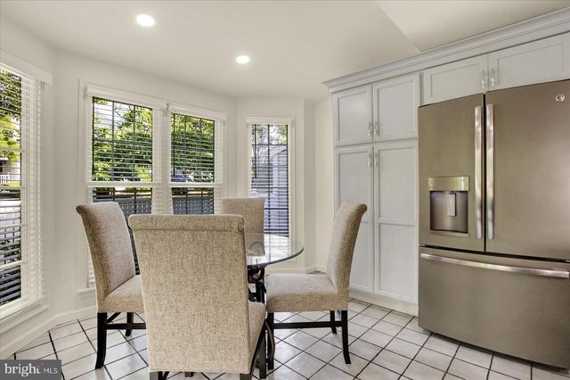 555 S 3RD ST, Lemoyne, PA 17043