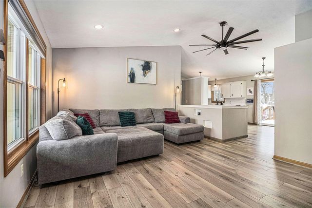 2143 Sandstone Drive, Jenison, MI 49428