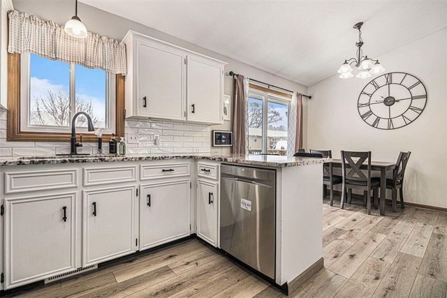 2143 Sandstone Drive, Jenison, MI 49428