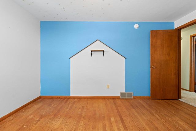 1800 E BYRD STREET, Appleton, WI 54911