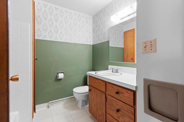 1800 E BYRD STREET, Appleton, WI 54911