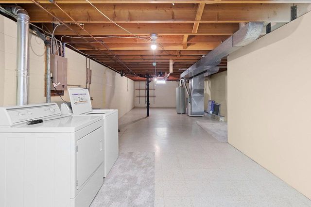 1800 E BYRD STREET, Appleton, WI 54911