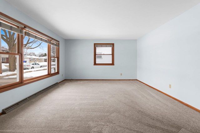 1800 E BYRD STREET, Appleton, WI 54911