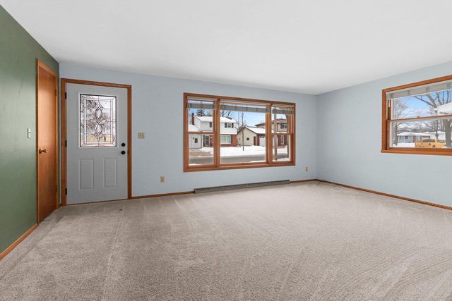 1800 E BYRD STREET, Appleton, WI 54911