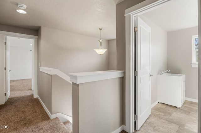 2534 NE Cretia Court, Bend, OR 97701