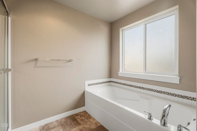 2534 NE Cretia Court, Bend, OR 97701
