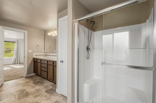 2534 NE Cretia Court, Bend, OR 97701