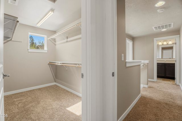 2534 NE Cretia Court, Bend, OR 97701