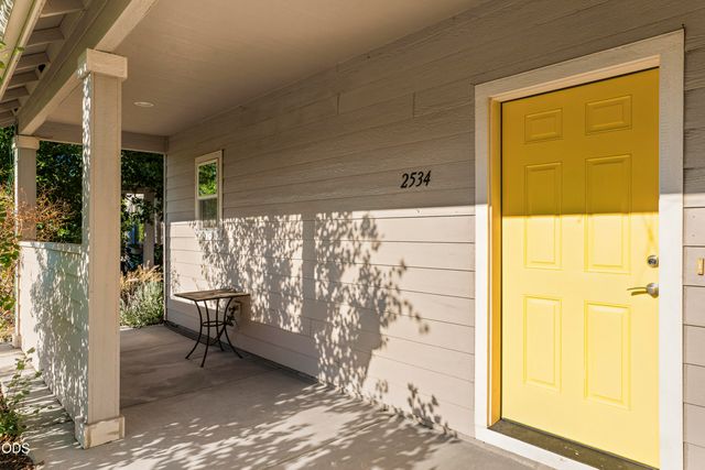 2534 NE Cretia Court, Bend, OR 97701