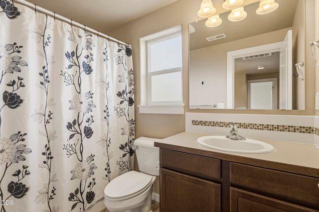 2534 NE Cretia Court, Bend, OR 97701