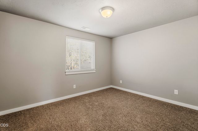 2534 NE Cretia Court, Bend, OR 97701