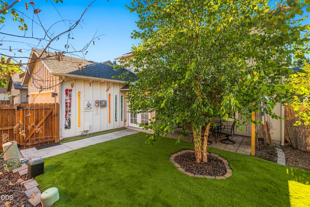 2534 NE Cretia Court, Bend, OR 97701