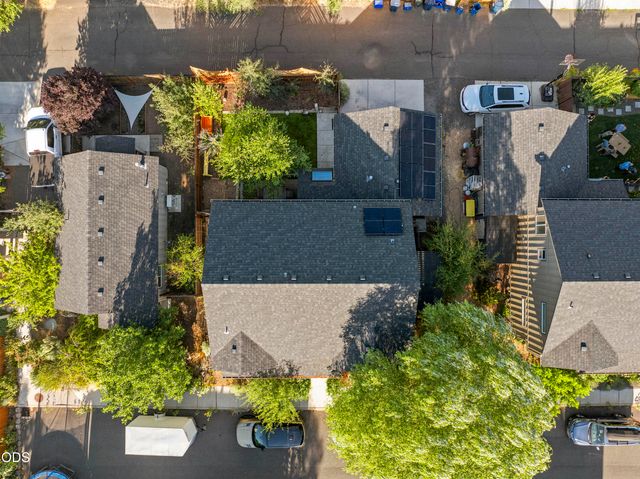 2534 NE Cretia Court, Bend, OR 97701
