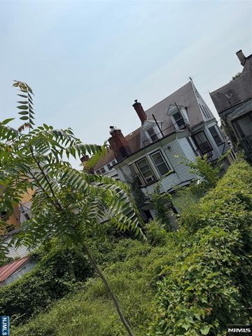 444 Summer Avenue, Newark, NJ 07104