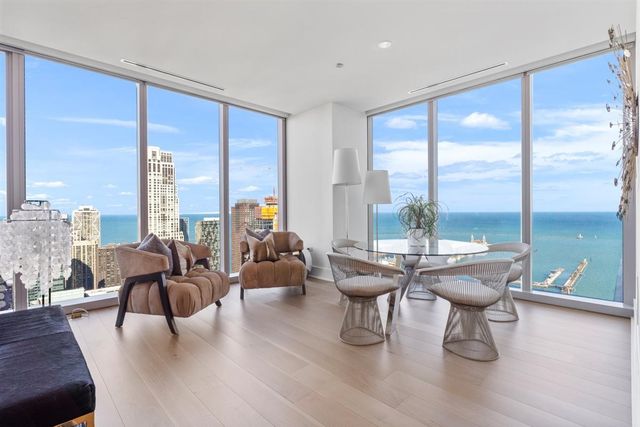 363 E Wacker Drive 4206, Chicago, IL 60601