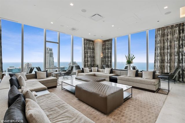 363 E Wacker Drive 4206, Chicago, IL 60601