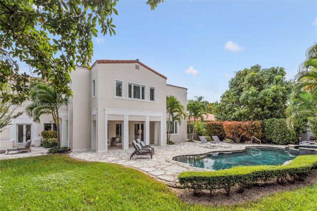 319 Mendoza Ave, Miami, FL 33134