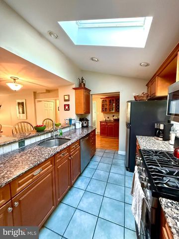 1013 WELLINGTON RD, Jenkintown, PA 19046
