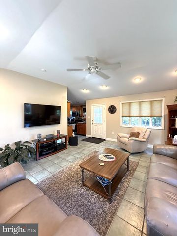 1013 WELLINGTON RD, Jenkintown, PA 19046