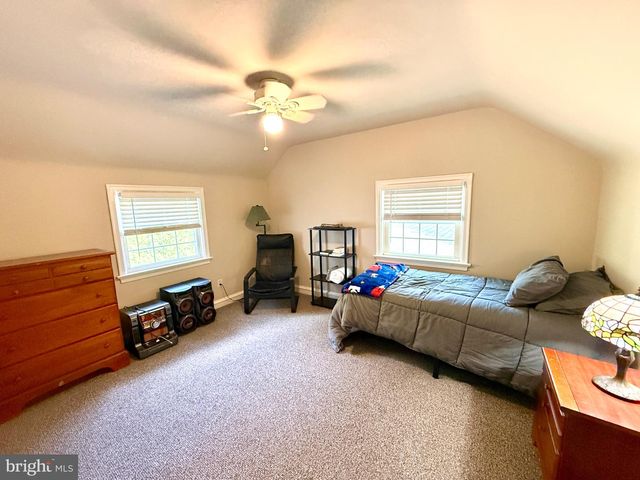 1013 WELLINGTON RD, Jenkintown, PA 19046