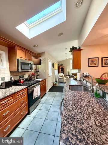1013 WELLINGTON RD, Jenkintown, PA 19046