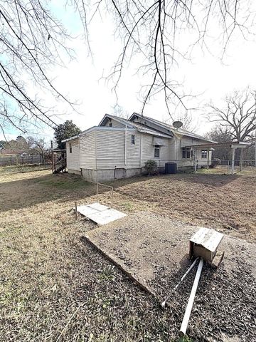 1016 Sulphur Springs Road, Malvern, AR 72104