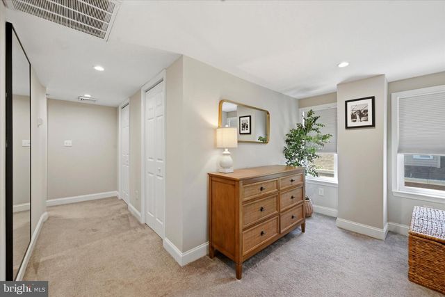 320 E BROAD ST, Malvern, PA 19355