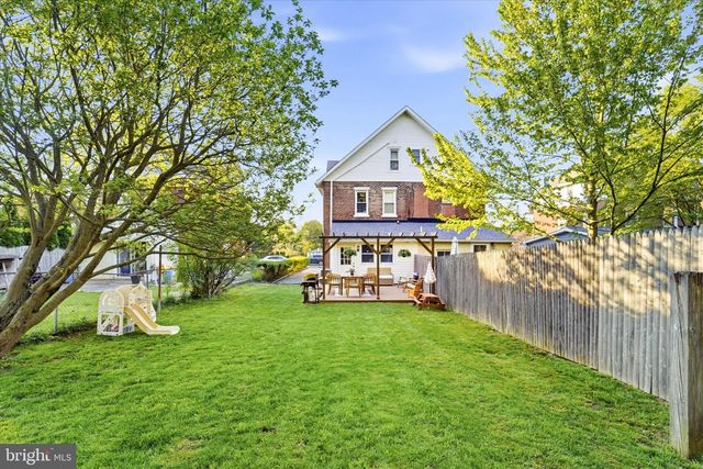 320 E BROAD ST, Malvern, PA 19355