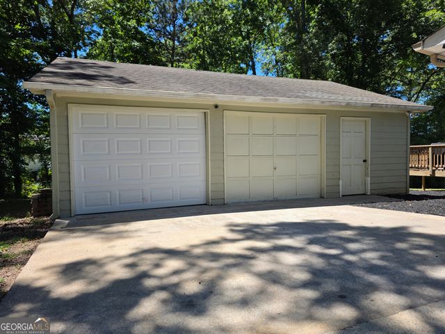 611 Calloway Drive, Rockmart, GA 30153