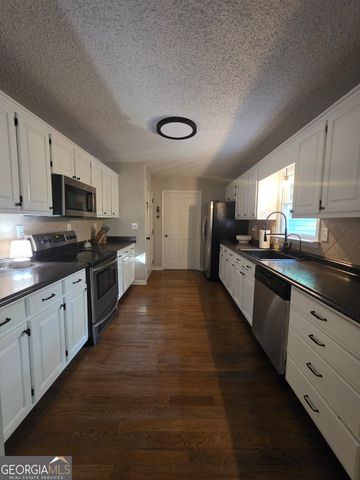 611 Calloway Drive, Rockmart, GA 30153