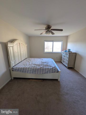 66 CHATHAM, Hightstown, NJ 08520