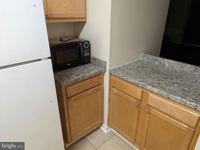 66 CHATHAM, Hightstown, NJ 08520