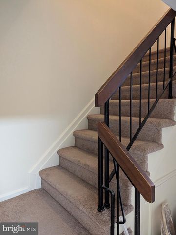 66 CHATHAM, Hightstown, NJ 08520