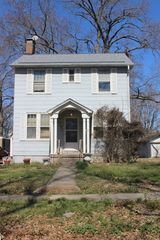 804 E 4th Street E, Centralia, IL 62801