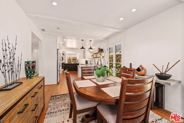 12722 Sarah Street, Studio City (los Angeles), CA 91604