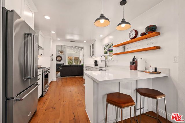 12722 Sarah Street, Studio City (los Angeles), CA 91604