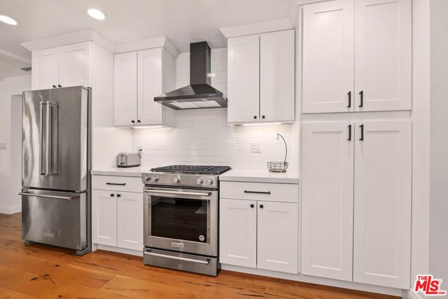 12722 Sarah Street, Studio City (los Angeles), CA 91604