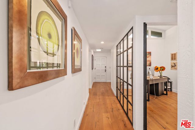 12722 Sarah Street, Studio City (los Angeles), CA 91604