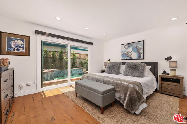 12722 Sarah Street, Studio City (los Angeles), CA 91604