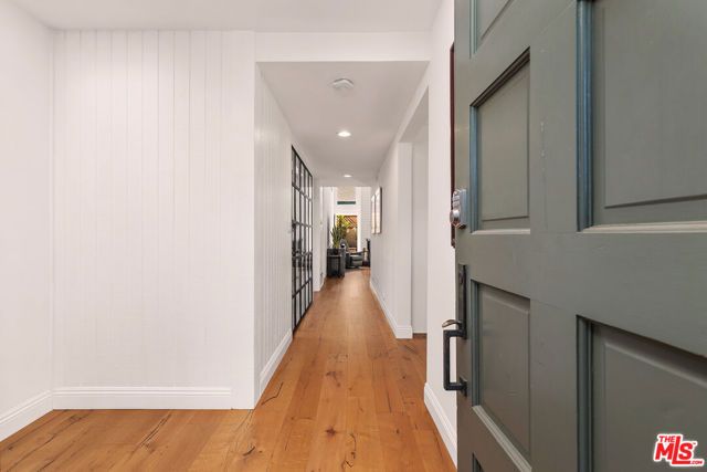 12722 Sarah Street, Studio City (los Angeles), CA 91604