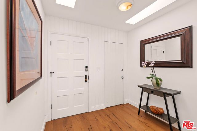 12722 Sarah Street, Studio City (los Angeles), CA 91604