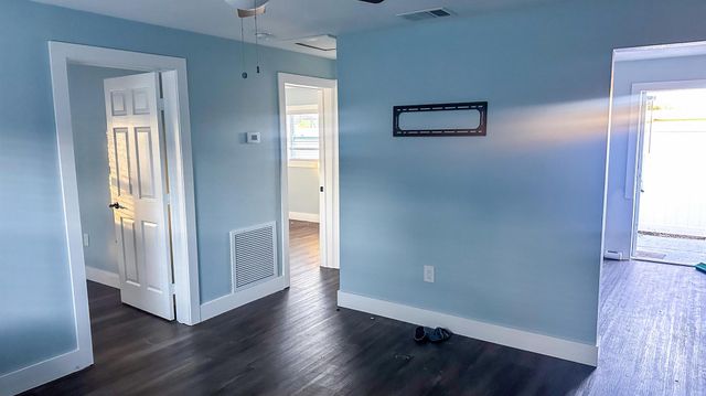 713 N 23rd Street B, Fort Pierce, FL 34950