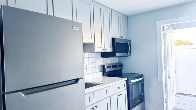 713 N 23rd Street B, Fort Pierce, FL 34950