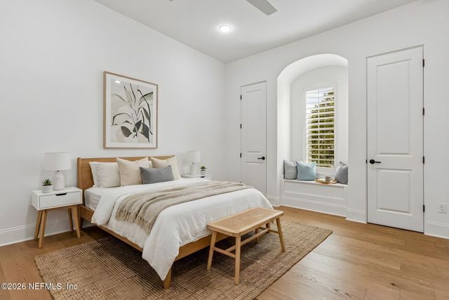 5226 COMMISSIONERS Drive, Jacksonville, FL 32224